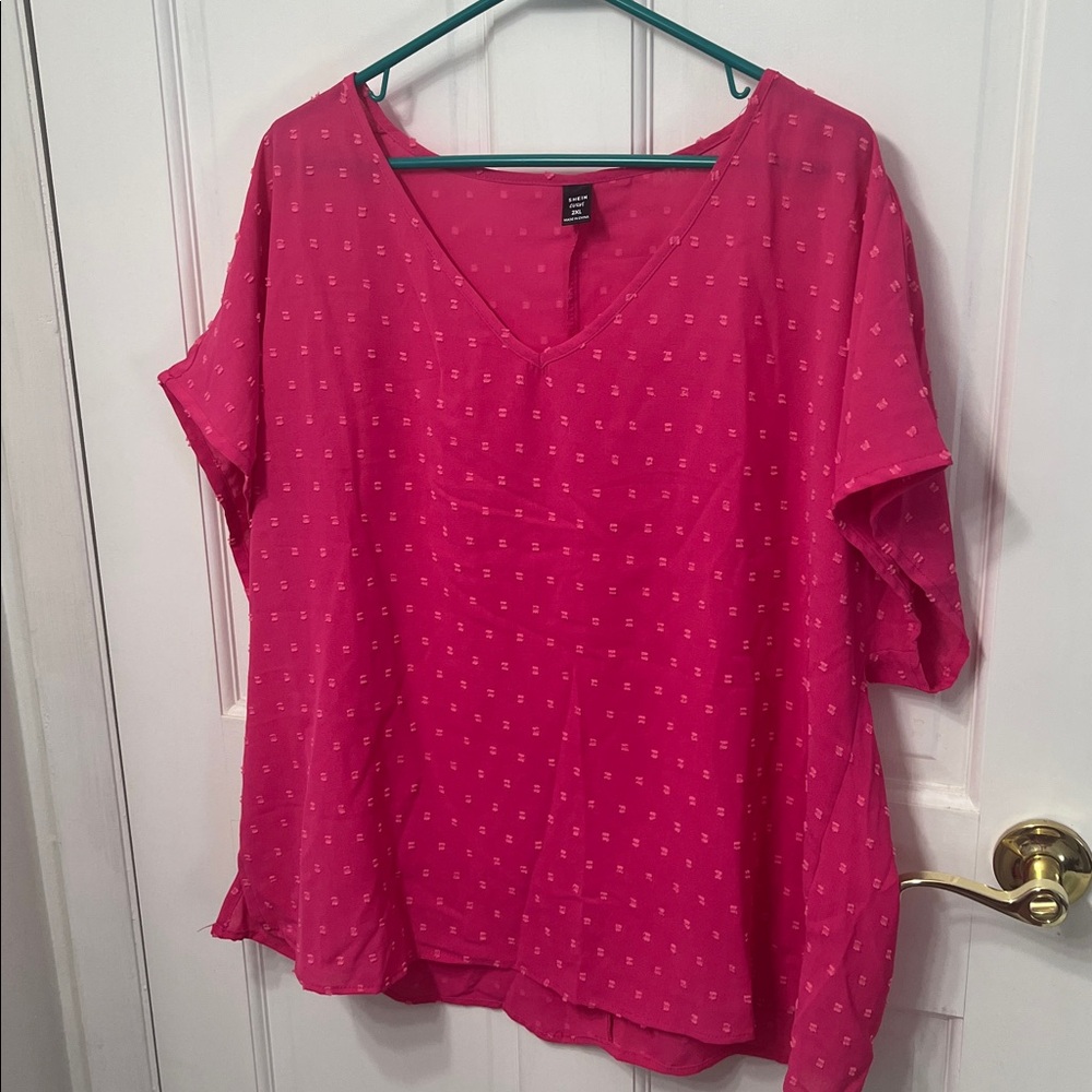 SHEIN Curve Fuchsia V-Neck Top